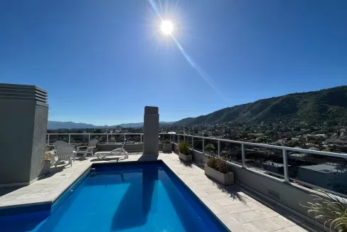 b2fee363-6bd1-4eb3-8ec0-fa5fd04c52e2