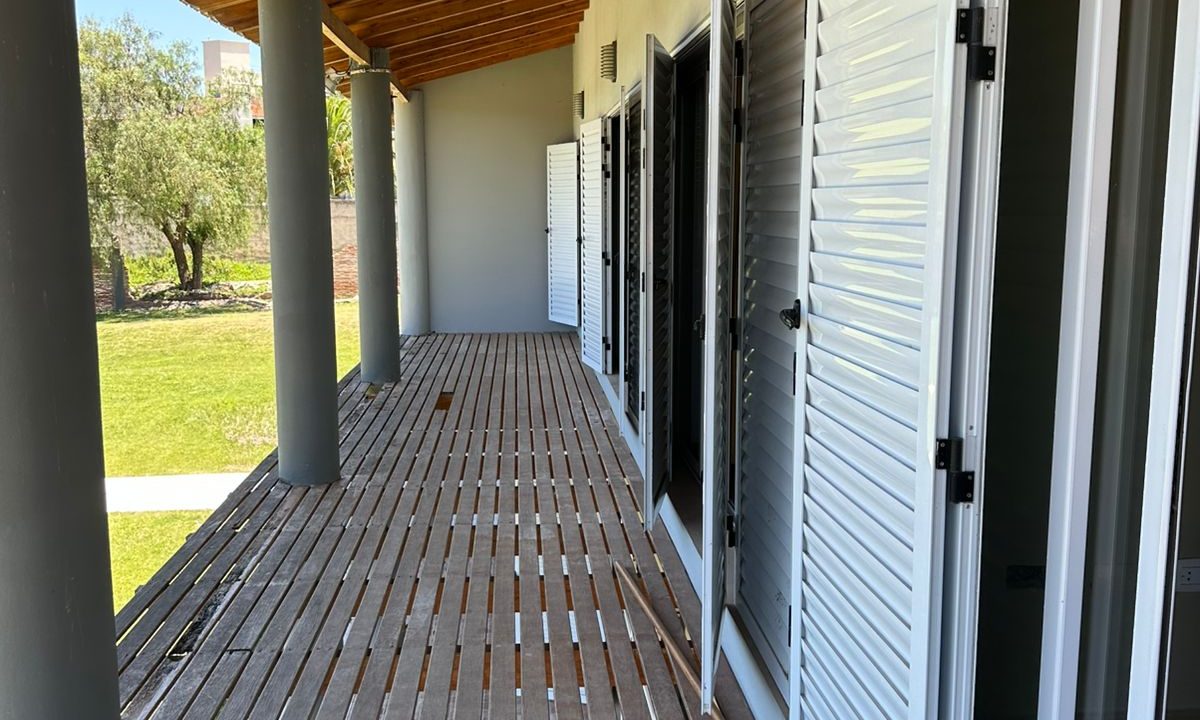 WhatsApp Image 2024-12-13 at 19.43.00 (1)