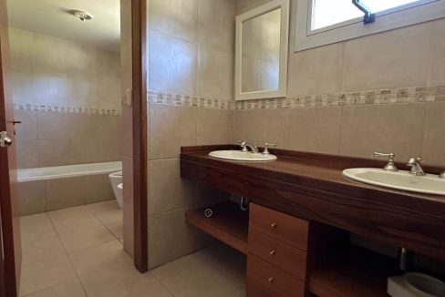 WhatsApp Image 2024-12-13 at 19.43.01 (2)