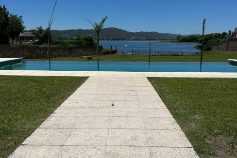 WhatsApp Image 2024-12-13 at 19.43.05 (2)