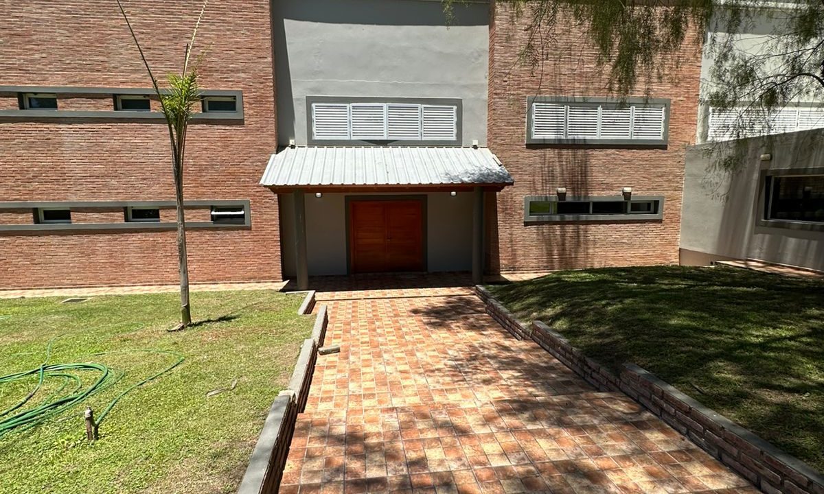 WhatsApp Image 2024-12-13 at 19.43.06 (2)