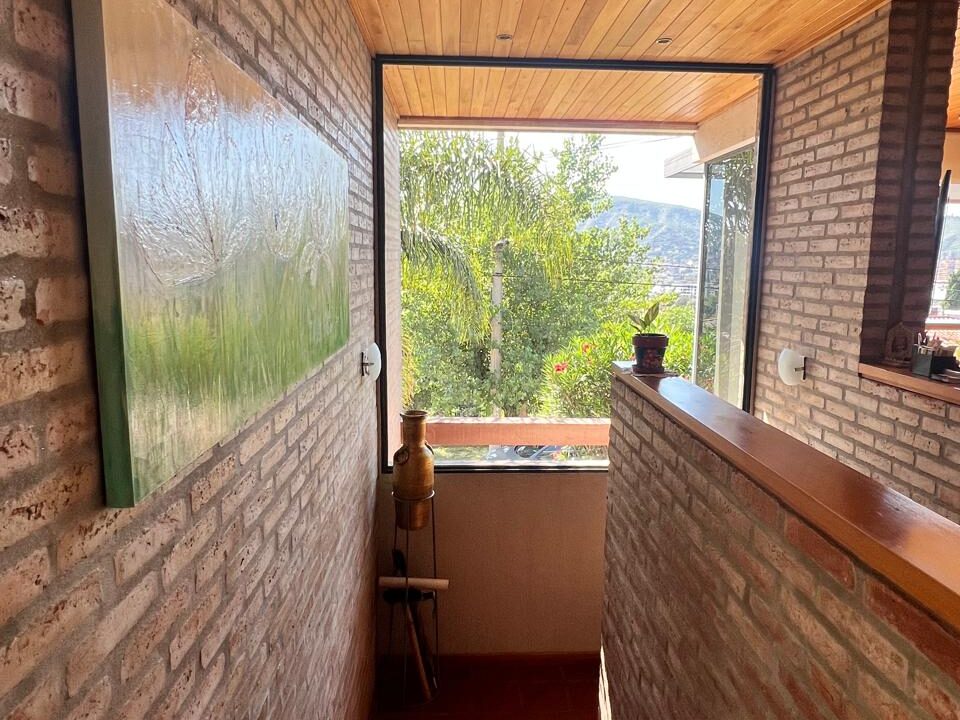 009e8ab9-1e3d-45a0-93cc-de0e4bd46dc9