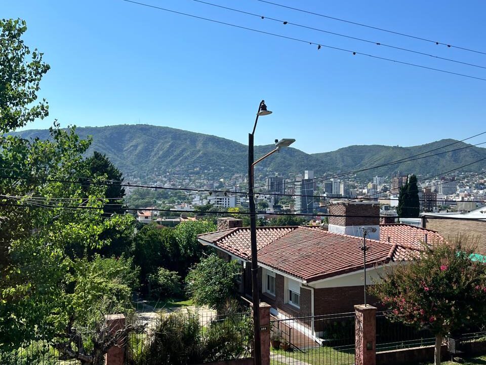 37e97c1d-13e3-4bb9-8ad0-50373a85df35