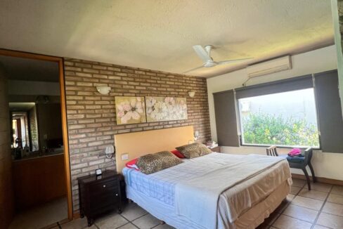 46f09f5f-a8f3-41c7-825e-086ab916dfd3