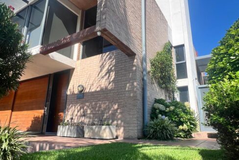 5afe5a8c-3e98-438a-951a-53e669020e74