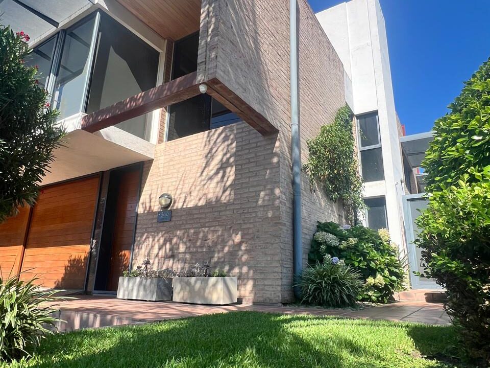 5afe5a8c-3e98-438a-951a-53e669020e74