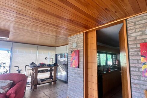 6c4137af-80c1-4b96-9c34-0f66071d875c