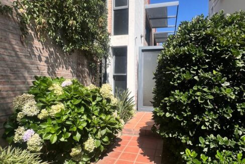 8a2fa5cb-5be5-42a0-9cc5-48b461ca53b9