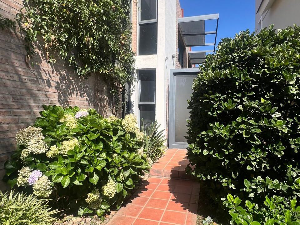 8a2fa5cb-5be5-42a0-9cc5-48b461ca53b9