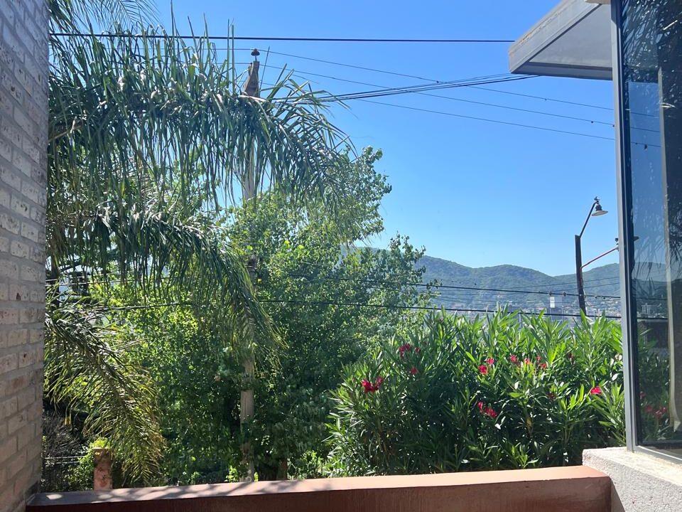 9e8c1579-98d3-4f20-89cc-830b6ccf8573