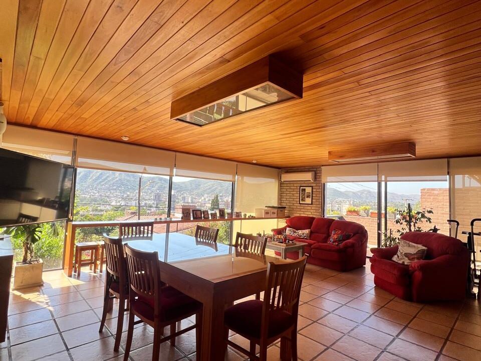 e72a7c1b-5560-4e39-99ec-80854507c3f2