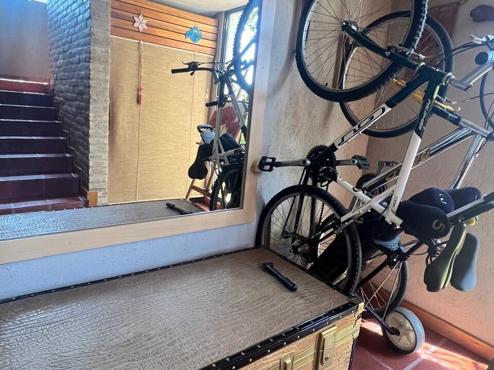 ec905d9b-2472-4150-b781-459a05a8f482