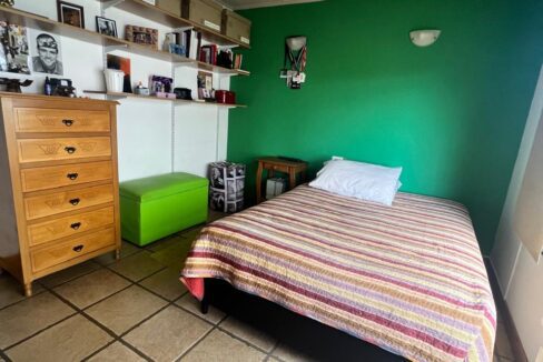 fa3d7525-4660-4d48-b361-c215f5caf6bd