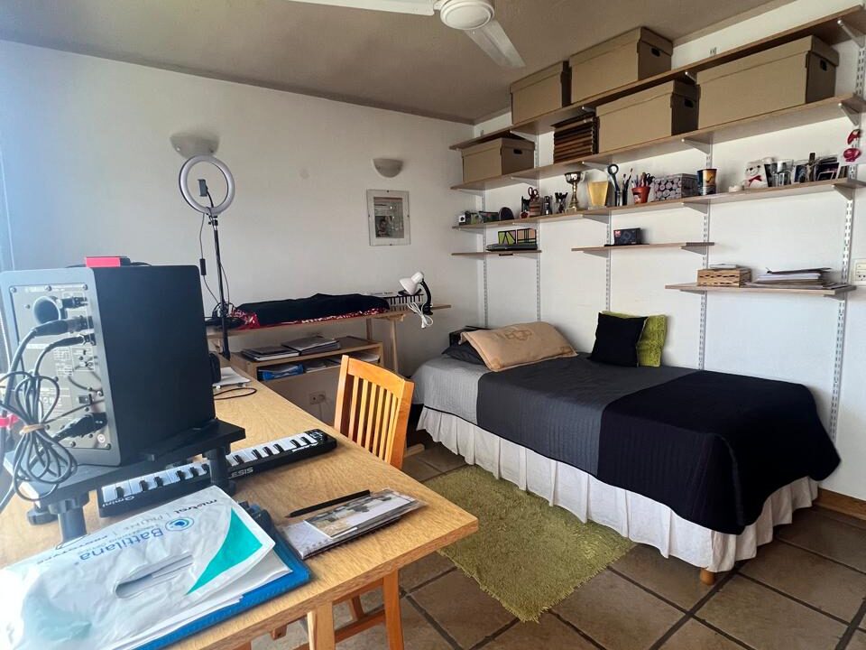 fe12ee89-ad29-494e-9e79-64e8d8e45f83