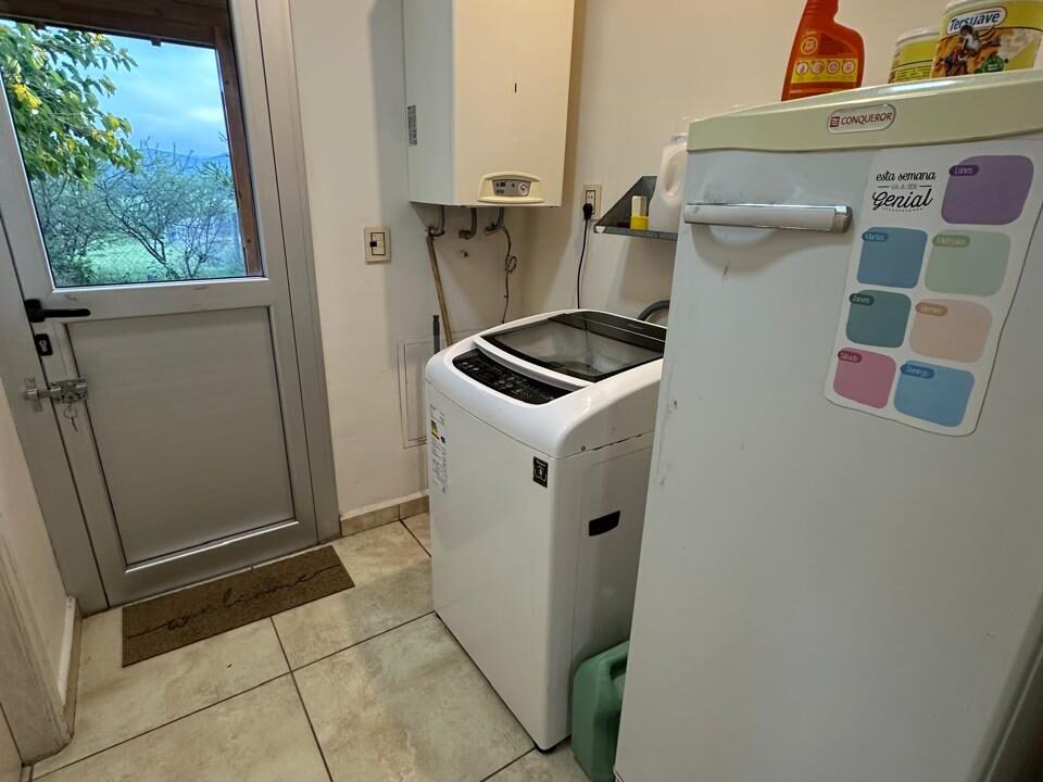 284156f4-24fa-4c6b-98dc-ffdb5ed38807