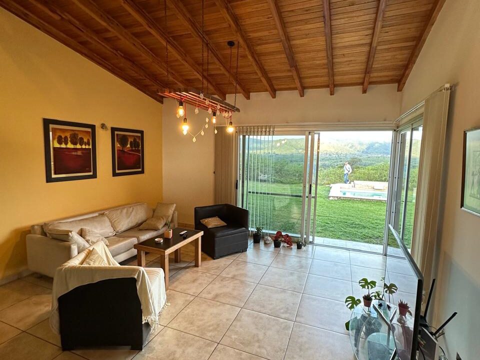 3b52dfb4-561c-4347-b1c9-8dfe988823b9