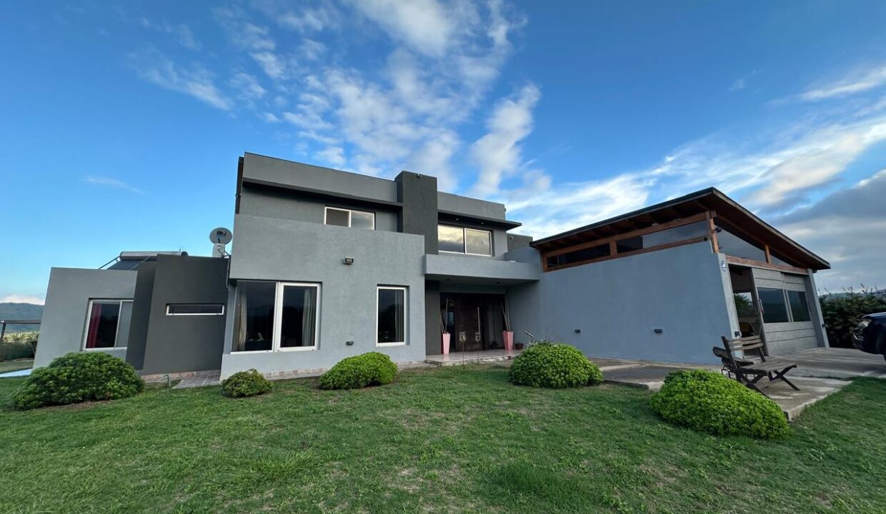 447f6688-62f5-4c2b-9feb-3f8c5dd59ded