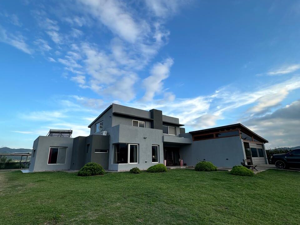 91645a82-276d-4e52-9eae-79b1561ffd01