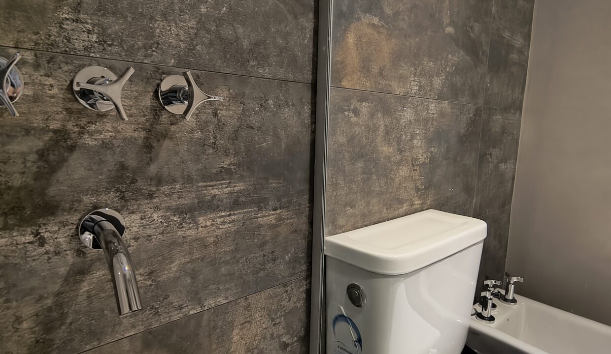 IMG_20250416_110307621_HDR (1)