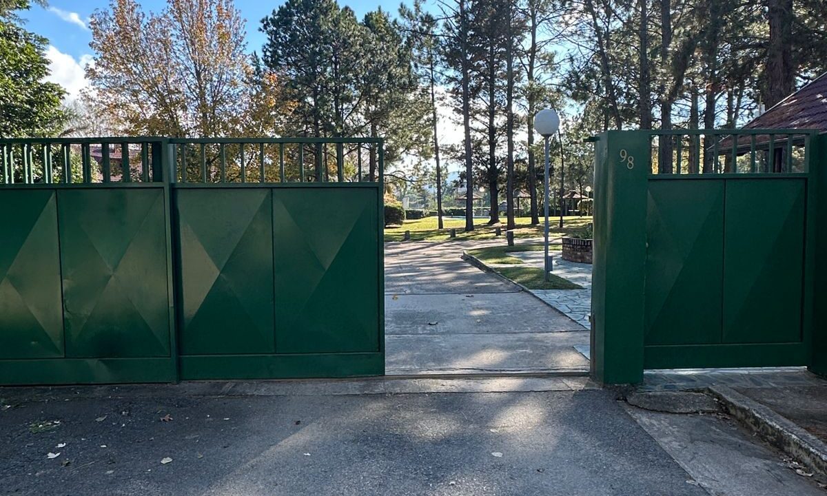 WhatsApp Image 2025-05-10 at 09.21.06