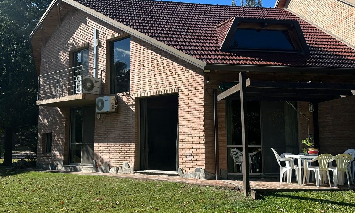 WhatsApp Image 2025-05-10 at 09.21.33