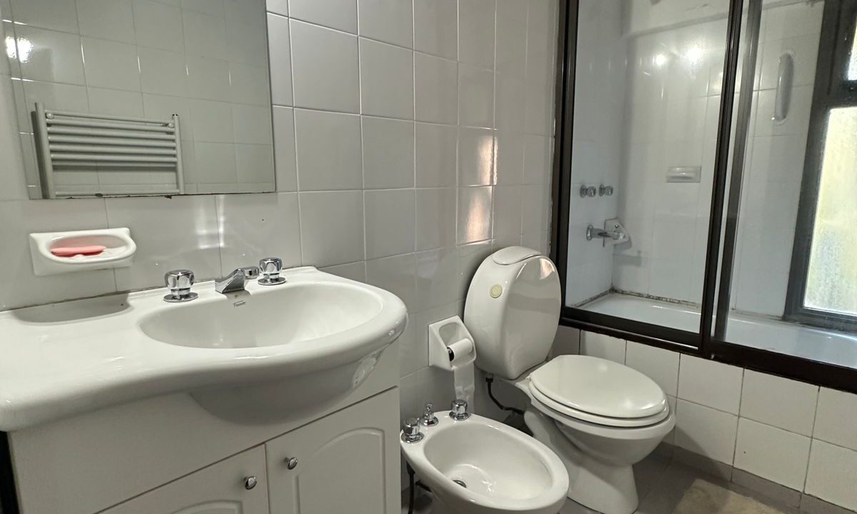 WhatsApp Image 2025-05-10 at 09.22.12 (1)