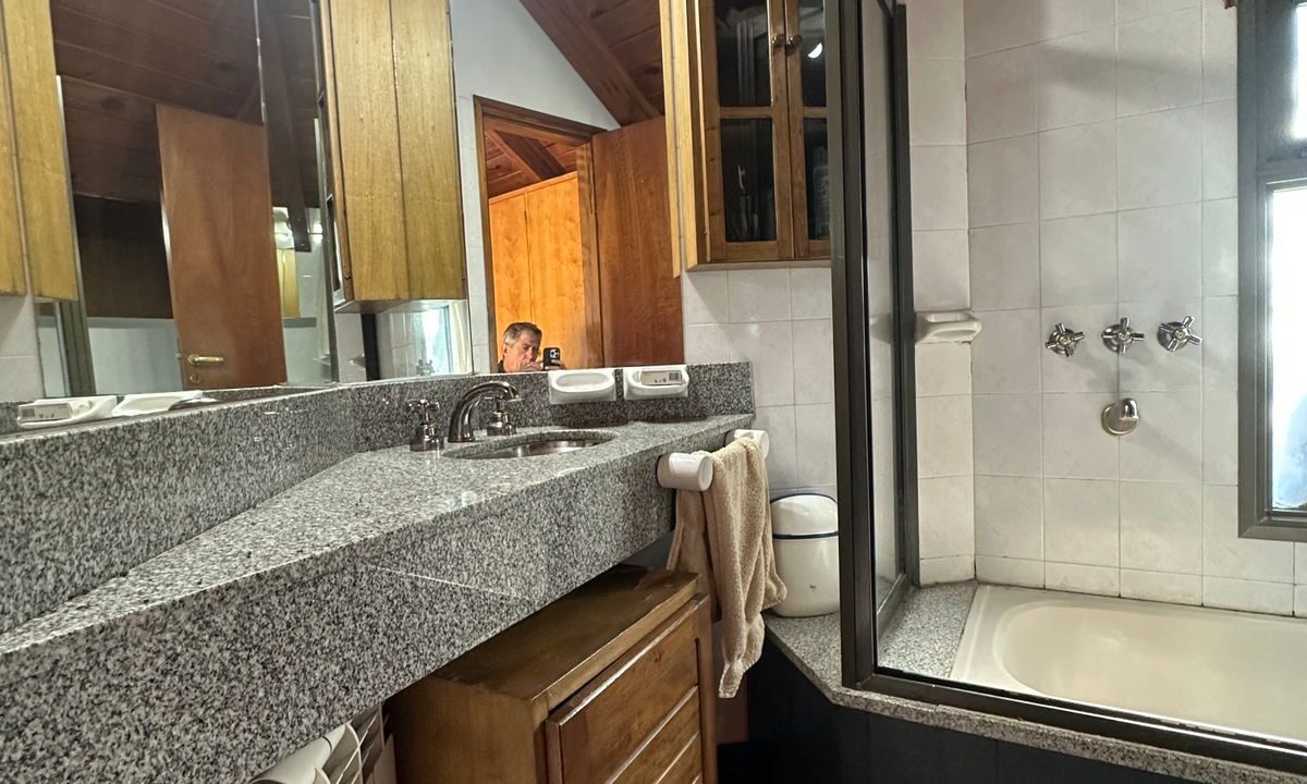 WhatsApp Image 2025-05-10 at 09.22.14 (2)