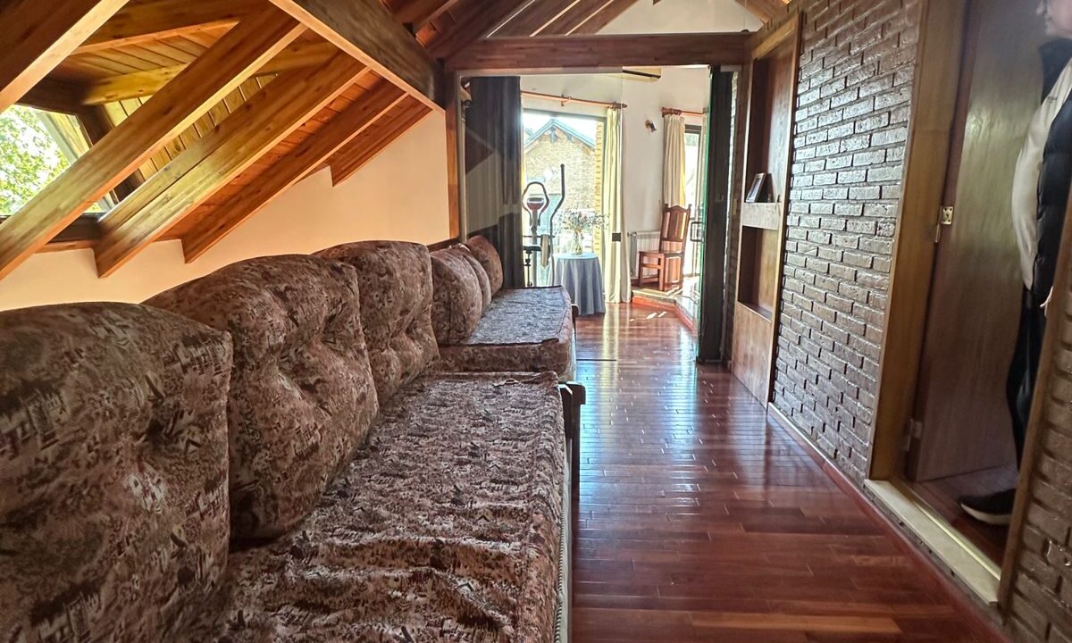 WhatsApp Image 2025-05-10 at 09.22.15 (2)