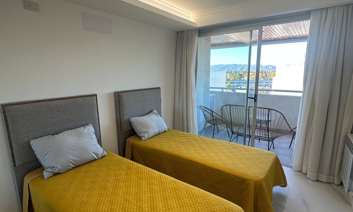 WhatsApp Image 2025-06-05 at 18.27.07