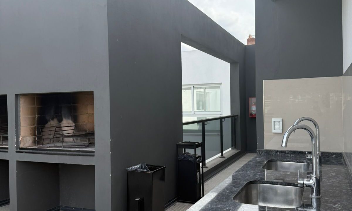 0afffd91-109e-4f65-9b05-c26a68cbec05