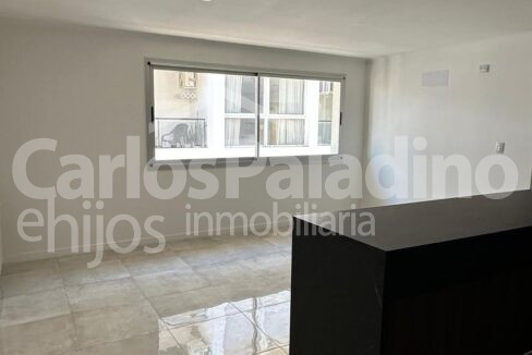 d6073141-03a4-4087-9e0b-d515372b9924