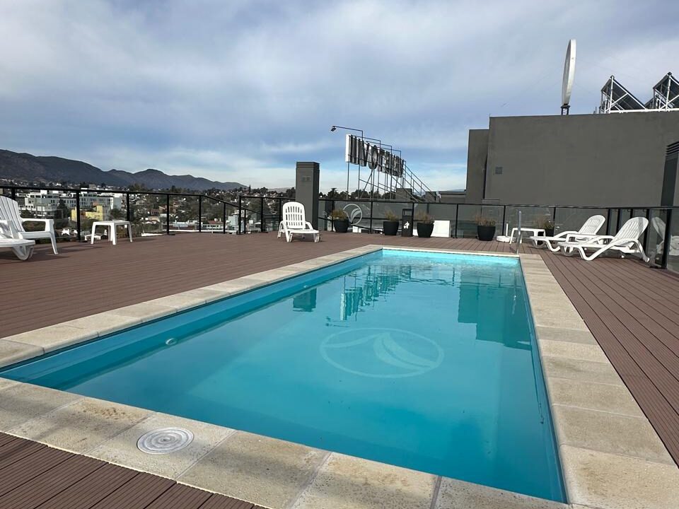 d8149b27-e3ad-46e5-a1cb-7c1fccbccd3b