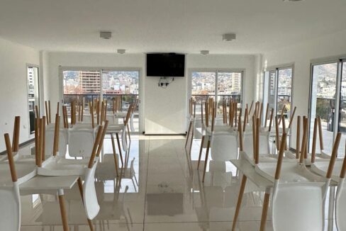 ff6aef98-b499-453b-9342-a221b5d53ae3