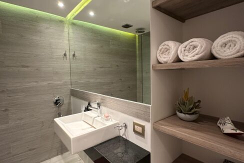 13ab83d6-8cca-4e75-a76d-073e7139863f