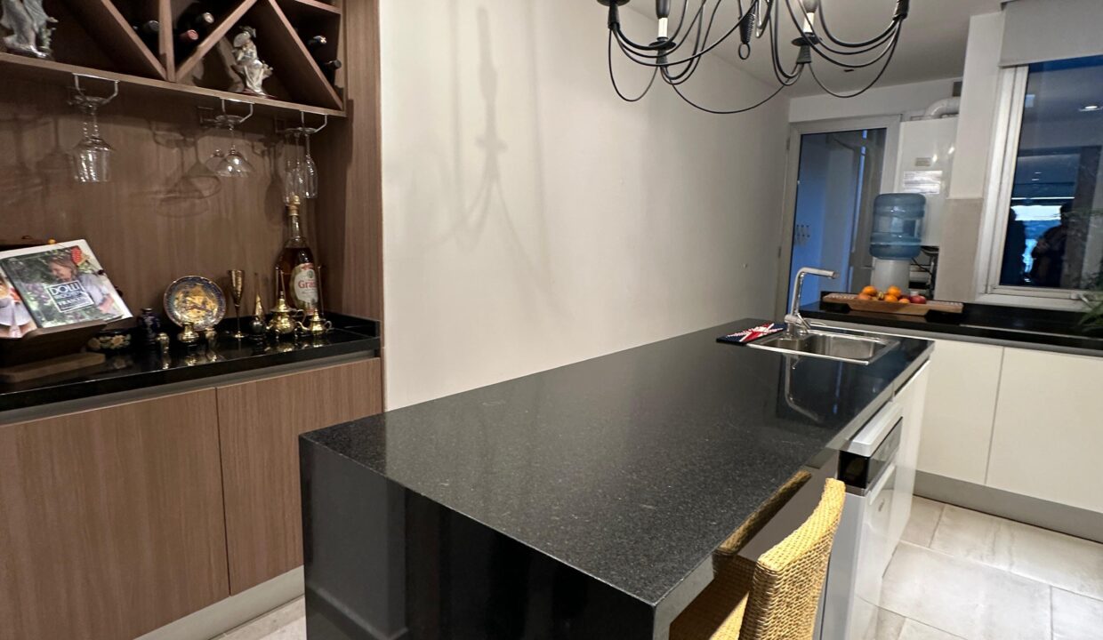 4b11444c-d78c-4367-8de0-36a5807a634b