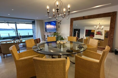 7ea02211-cdc0-4b2a-91fa-50a5fd09dde1