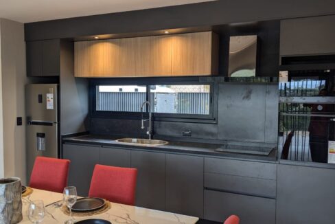 976f7e50-475a-4888-8b88-8e8c43922ed1