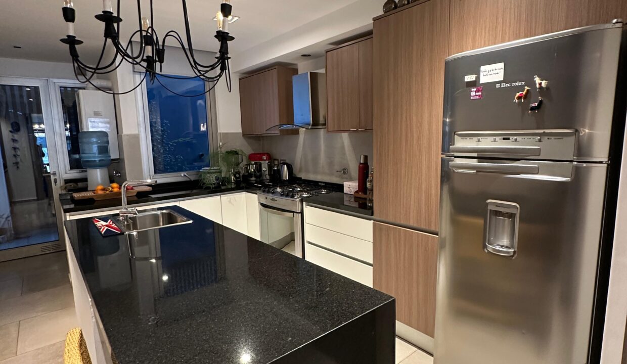 9aba5d1d-7622-461d-bad2-2a26d13d86a5