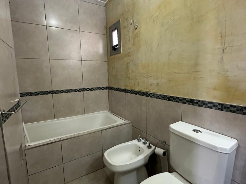 ce070602-6272-48c7-a4c1-1efad945928b