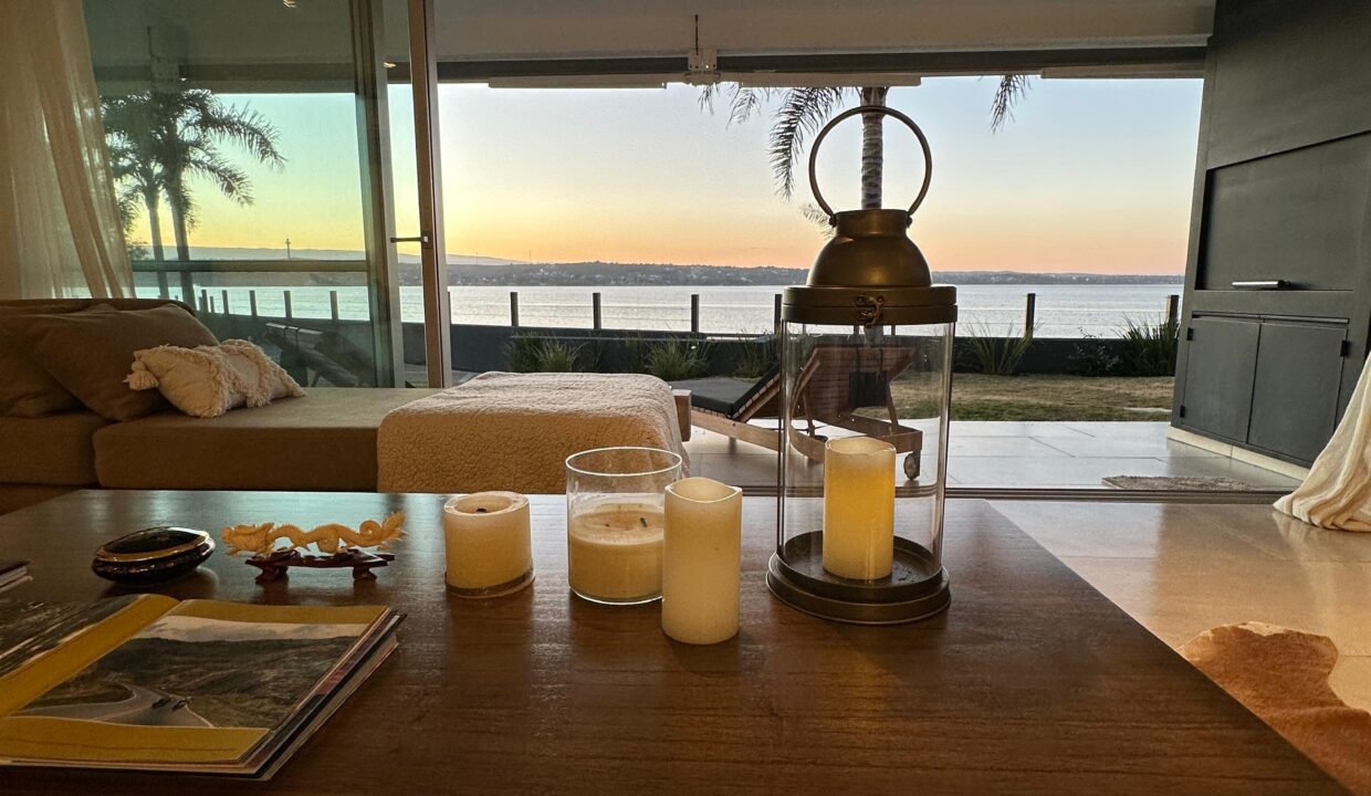 e9053ac3-c2f5-497b-a1ae-a2adca14ffcc