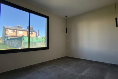 49dd9243-ee33-4284-a2c5-1109570a41a6