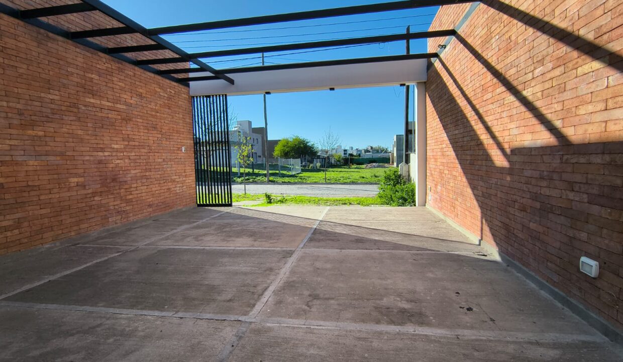 72e3c6fa-a3bd-4ff2-9e66-0b1a06818d36