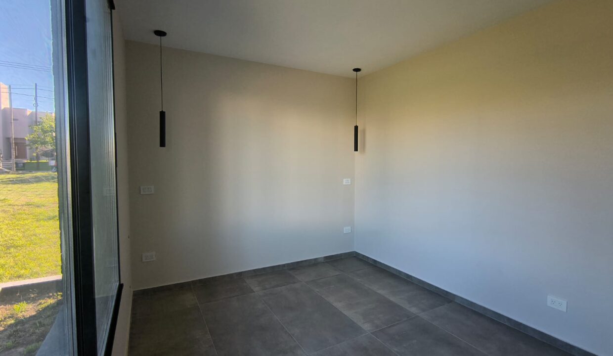 a1af35ac-71be-48a5-a7ec-f433c44c0d72