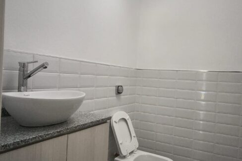 b115c750-80c2-4297-9f19-a5dc60f6c267