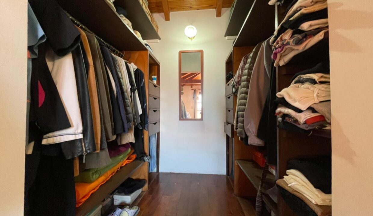 2126e76f-a440-4972-89be-b71d9554f4bd