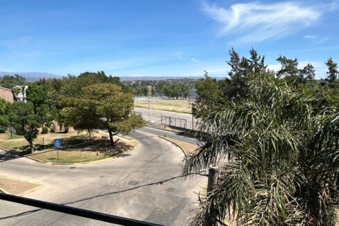 6fb00430-e06b-4f35-855c-60e51c83844e