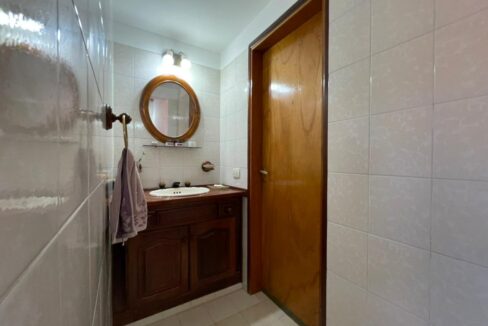 aad50243-576f-40fc-9086-86057ff28351