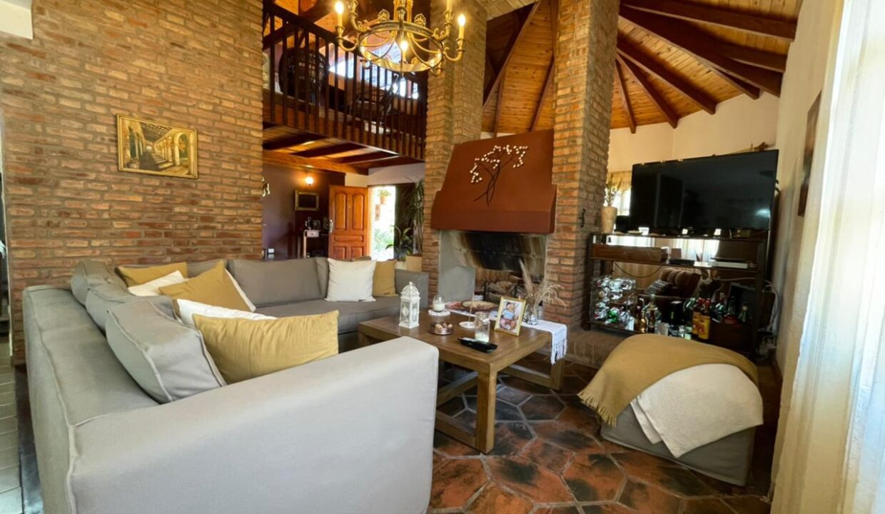 ab446ec1-6f02-4c5c-b4a6-fb737f797ab7