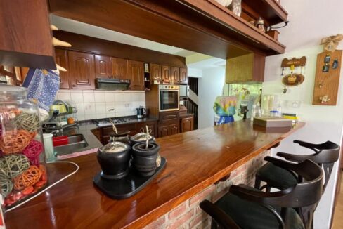 b2b27c87-56fe-4dd2-9833-aa43fad8cc8b