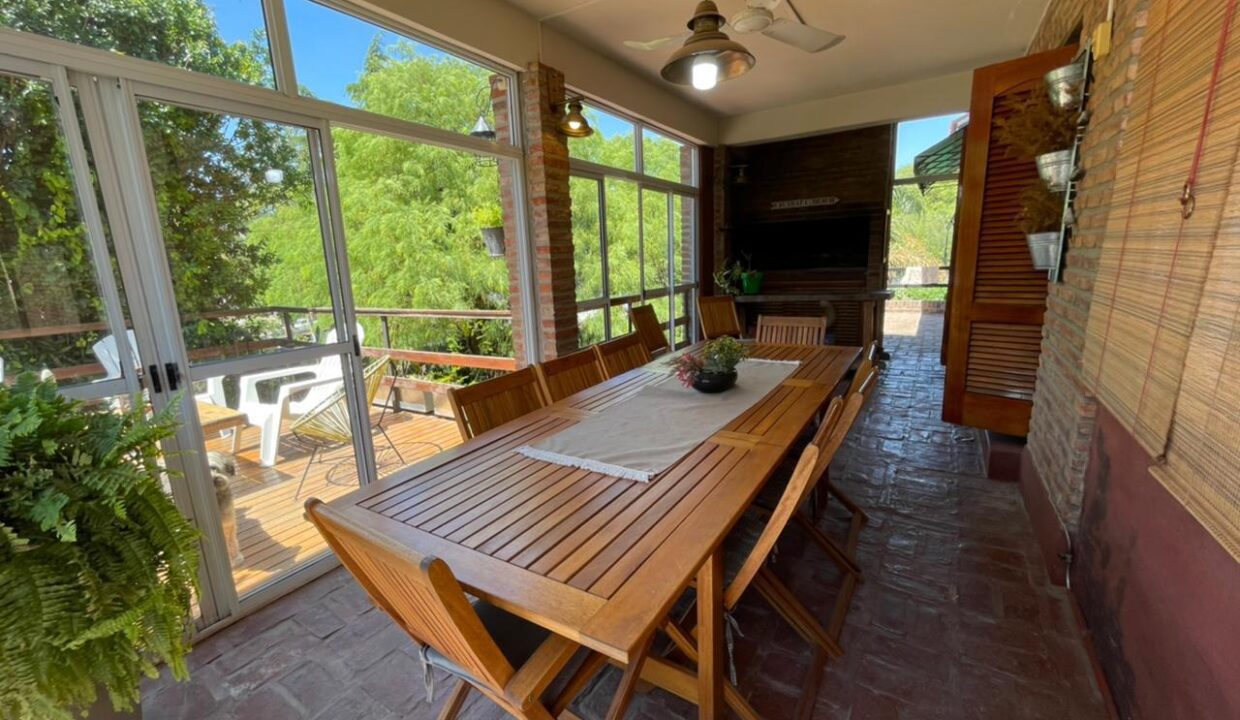 b80802ce-d869-475e-9b54-57a36cd15947